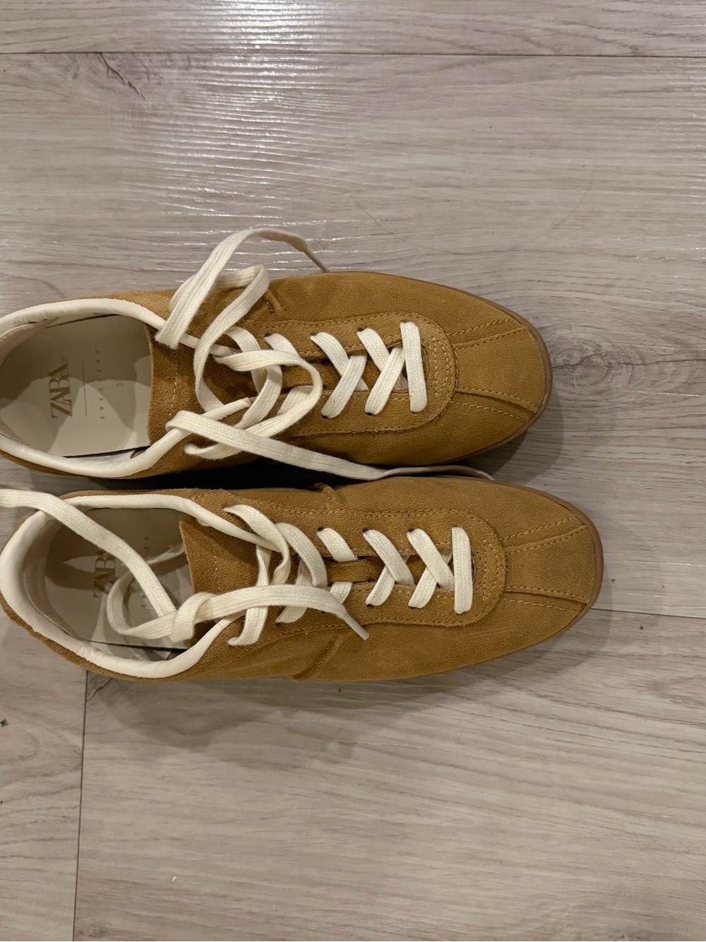 Zara Women’s Suede Lace-Up Sneakers in Camel with White Laces - Picture 4 of 4